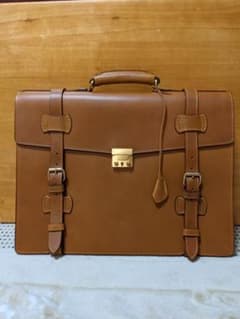 キタムラ　本革　フラップ付きレザーブリーフケースのサムネイル