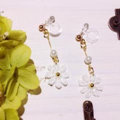 ハンドメイド フラワー イヤリング ピアスのサムネイル