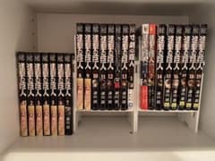 進撃の巨人 全巻のサムネイル
