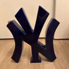 お香　NY ヤンキース ロゴ 陶器製 ボトル NY ヤンキース ロゴ 陶器製 ボトル - メルカリ