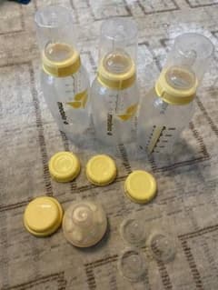 む。さま専用　メデラ　哺乳瓶＆カームのサムネイル