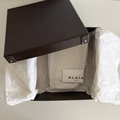 ALAIA バッグ　ギフトボックス + 保存袋