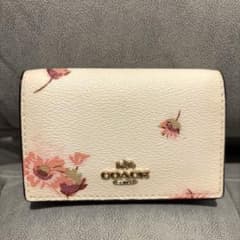 COACH 名刺入れ 花柄 レザーのサムネイル