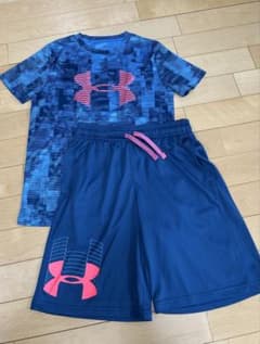 Under Armour Tシャツとハーフパンツセット 140,150のサムネイル