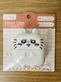[Brand New, Unopened] Chiikawa Flying Squirrel AirPods Pro Case ◡̈
