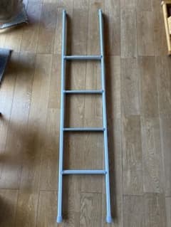 【美品】ナッツRV クレア 純正ベッドラダー 4段 はしご（1400×290）のサムネイル