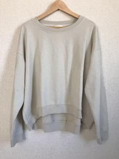 H＆M オーバーサイズスウェットのサムネイル