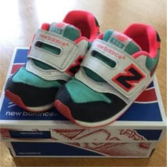 ニューバランス 15.5cm スニーカーのサムネイル