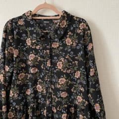 花柄ロングワンピースのサムネイル