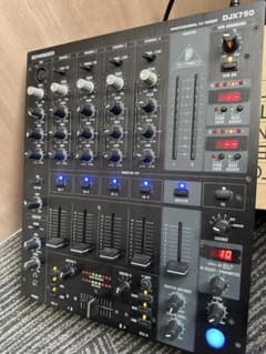 BEHRINGER DJX750 DJミキサーのサムネイル