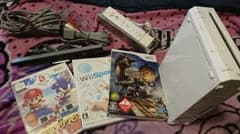 【Wii セット】Wii本体+リモコン他+ソフト3つのサムネイル