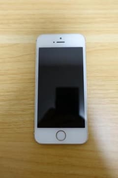 Apple iPhone 5s ゴールド 16GB （本体のみ）のサムネイル