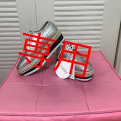札付き✨未使用✨チェスティ✨スニーカーのサムネイル