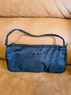 PRADA ミニショルダーバッグ ブラックのサムネイル