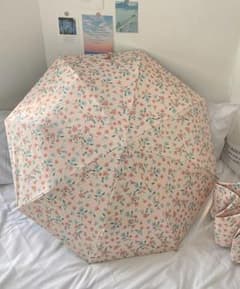 【新品未開封】可愛い花柄折りたたみ傘のサムネイル