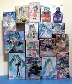 初音ミク フィギュア 16体セット - メルカリ