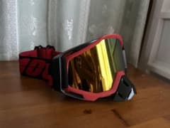 ヘルメットゴーグルのサムネイル