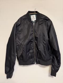 美品❗️niko and...(ニコアンド) サイズ4 黒　ジャケットのサムネイル
