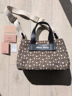 ☆MIU MIU☆カナパロゴ2wayショルダーバッグ - メルカリ