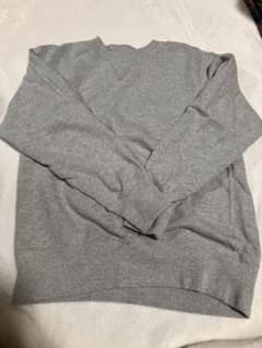 UNIQLOスウェットのサムネイル