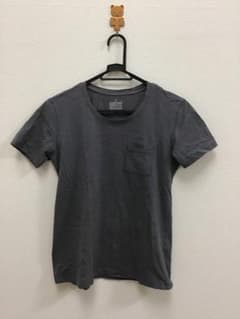 無印良品、グレーのシャツ、女性物のサムネイル