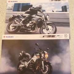 SUZUKIバイクカタログ4冊セット(GSR,グラディウス,DR-Z)のサムネイル