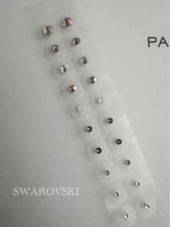 耳ツボジュエリー★正規品SWAROVSKIサージカルステンレスシルバー20粒のサムネイル