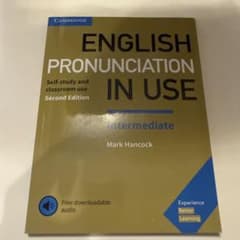 English Pronunciation in Use 中級のサムネイル