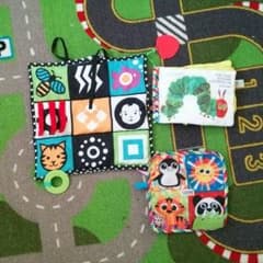 専用☆  はらぺこあおむし布絵本のみのサムネイル