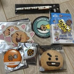 BT21 SHOOKY 상품 세트 캔 배지 아크릴 키 홀더 정리 판매