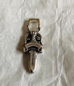 CHROME HEARTS パーカー パーツ Dagger チャーム - メルカリ