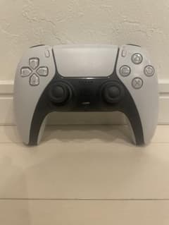 PS5 DualSense コントローラーのサムネイル
