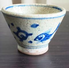 ベトナム安南焼 室町～江戸時代 安南染付 魚文 猪口 陶磁器 ぐい呑み