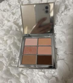 AMUSE ヴィーガンアイシャドウパレット 03