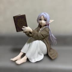 葬送のフリーレン Desktop Cute フィギュア ルームウェアver. - メルカリ