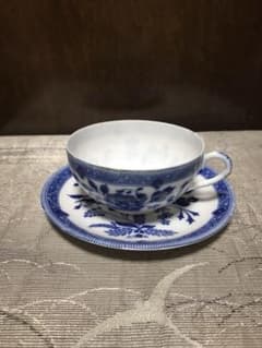 骨董品   印判 舞妓さんの透かし入りカップ＆ソーサーのサムネイル