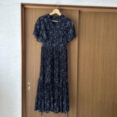 JUSGLITTY花柄ロングプリーツワンピースのサムネイル