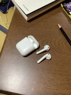 【コラコラ様専用】Apple AirPods第二世代　充電ケース付きのサムネイル