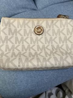 MICHAEL KORS ロゴポーチのサムネイル