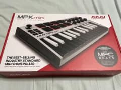 Akai Professinal MPK mini mk3 白のサムネイル