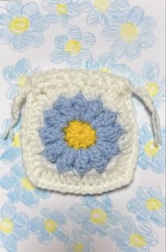 ハンドメイド かぎ針編み フラワーモチーフ 巾着ポーチのサムネイル