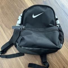 NIKE子供用リュックのサムネイル