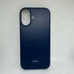Apple 純正 iPhone17用シリコーンケース（ダークブルー）のサムネイル