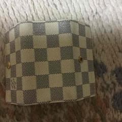 ヴィトンのサムネイル
