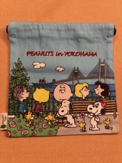 SNOOPY キャラクターズ　ポーチ 巾着袋　巾着