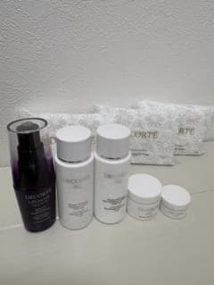【未使用】DECORTÉ AQ トライアルセット５点　コットン付のサムネイル