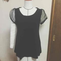 Hether♡黒パフスリーブTシャツ トップスのサムネイル