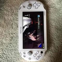 Nashi Trpさま専用vitaと充電器とメモリーのサムネイル