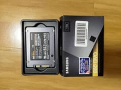 Samsung SSD 860 QVO 1TBのサムネイル