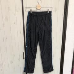 ユニクロ シャカシャカパンツ140のサムネイル